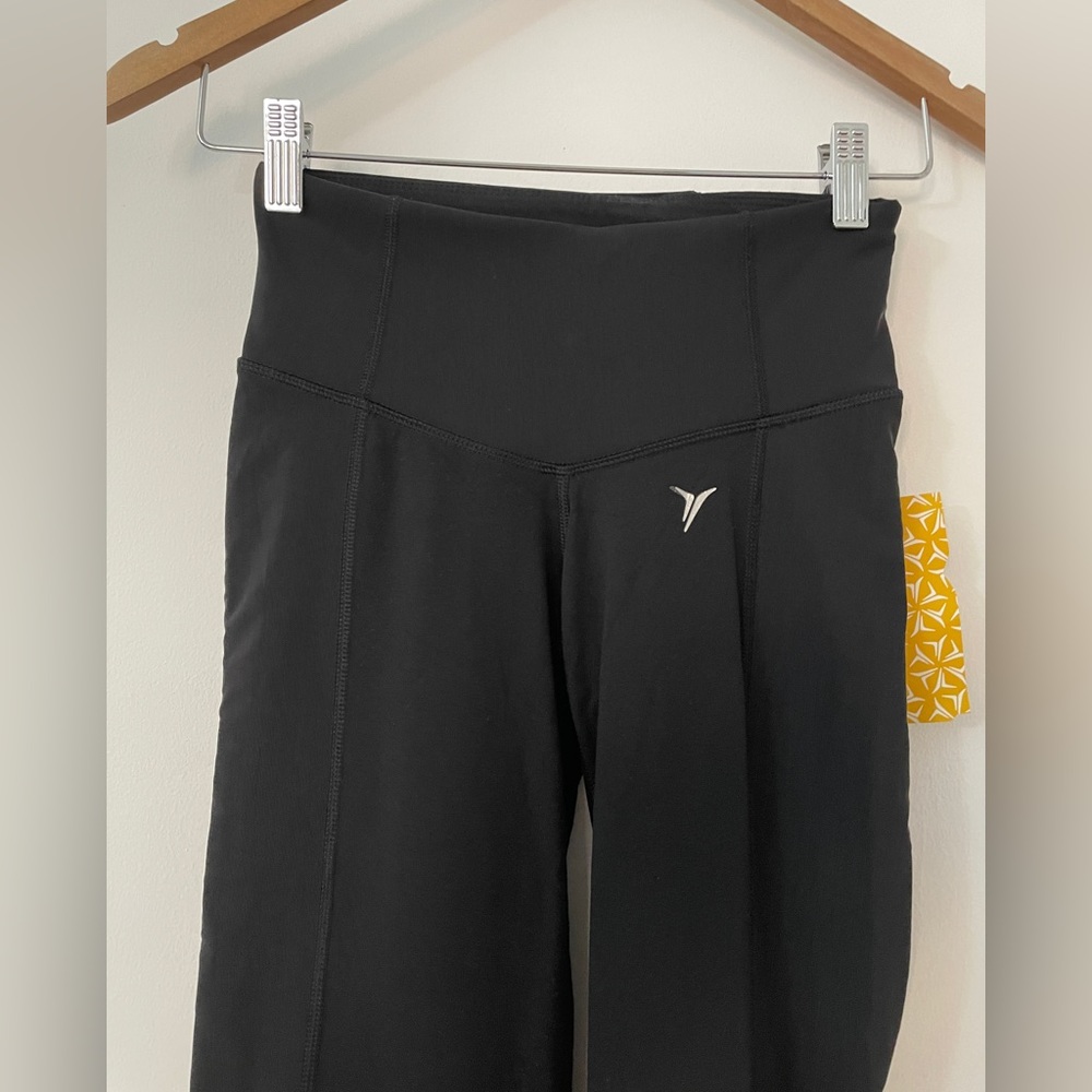 Old Navy gym/ yoga pants - Picture 1 of 14